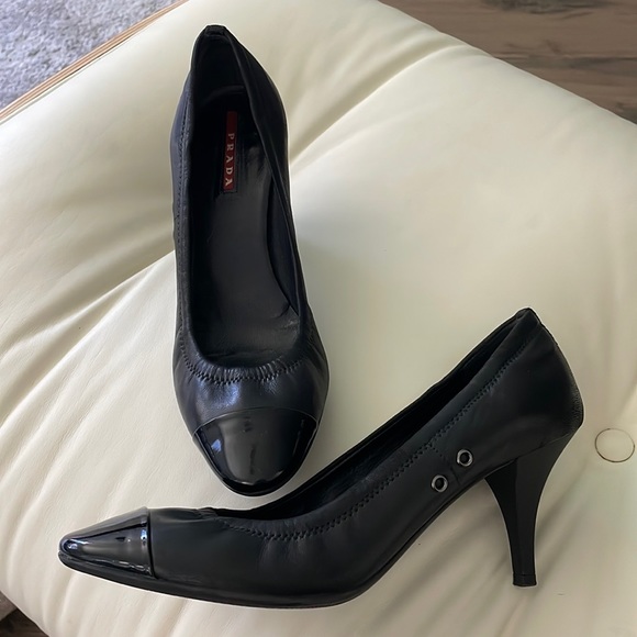 Prada Black Leather round toe Heels 37.5 / 7 - Picture 1 of 8